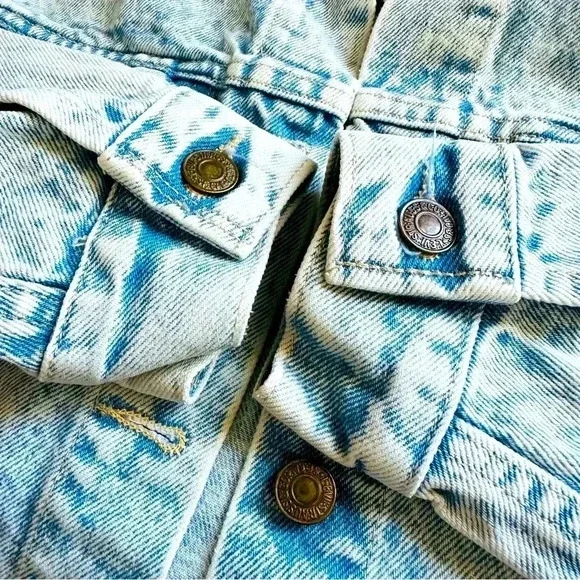 Vintage Levi’s Acid Wash Cropped Denim Jacket
